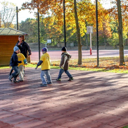 WARCO manufactures an extensive range of rubber granule flooring for professional customers in the playground, sports ground and fitness centre sectors.