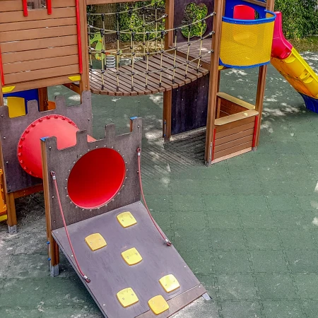 Fall protection mats from WARCO offer certified safety on every publicly used playground, as required by the EN 1176 standard.