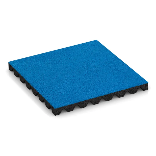 Bezpečnostná gumová dlaždica na detské ihrisko 4,5 cm - EN 1177 ≤ 135 cm von WARCO im Farbdesign Nebe modrá mit den Abmessungen 500 x 500 x 45 mm. Produktfoto von Artikel 5532 in der Aufsicht von schräg vorne.