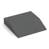 Edge tile (one chamfered side) von WARCO im Farbdesign Šedý bridlica mit den Abmessungen 500 x 500 x 100 mm. Produktfoto von Artikel 0460 in der Aufsicht von schräg vorne.
