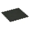 Stair covering von WARCO im Farbdesign Ľahko zeleno posypaná mit den Abmessungen 970 x 970 x 8 mm. Produktfoto von Artikel 1042 in der Aufsicht von schräg vorne.