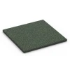 Dopadová dlaždica EPDM – 90 cm von WARCO im Farbdesign Anglický trávnik mit den Abmessungen 50 x 50 x 3 cm | 0,25 m². Produktfoto von Artikel 6415 in der Aufsicht von schräg vorne.