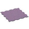 Výstavná gumová dlaždica von WARCO im Farbdesign Levanduľa mit den Abmessungen 44,6 x 44,6 x 1,8 cm. Produktfoto von Artikel 6918 in der Aufsicht von schräg vorne.