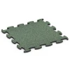 Fitnes podlaha Max von WARCO im Farbdesign Anglický trávnik mit den Abmessungen 98 x 98 x 2,8 cm. Produktfoto von Artikel 6888 in der Aufsicht von schräg vorne.