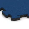 Detailaufnahme der Randausprägung von WARCO-Produkt 5810, Fitness Ochranná Podložka, Format 1000 x 1000 x 30 mm, Farbe Chagall modrá.