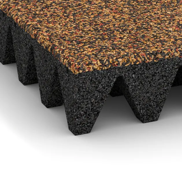 Detailaufnahme der Randausprägung von WARCO-Produkt 3700, Dopadová gumená podložka na ihrisko, Format 500 x 500 x 100 mm, Farbe Terra Cotta.