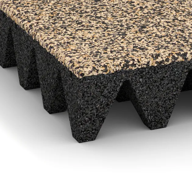 Detailaufnahme der Randausprägung von WARCO-Produkt 3699, Dopadová gumená podložka na ihrisko, Format 500 x 500 x 100 mm, Farbe Travertín.