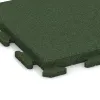 Detailaufnahme der Randausprägung von WARCO-Produkt 1383, Terasa dlaždica Classic, Format 500 x 500 x 40 mm, Farbe Trávová zelená.
