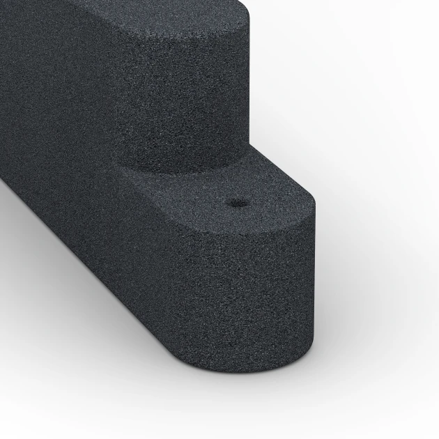 Detailaufnahme der Randausprägung von WARCO-Produkt 6642, Gumový obrubník, Format 100 x 15 x 30 cm, Farbe Bridlicová sivá.