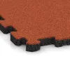 Detailaufnahme der Randausprägung von WARCO-Produkt 5969, Stair covering, Format 306 x 306 x 20 mm, Farbe Svetlooranžová červená.