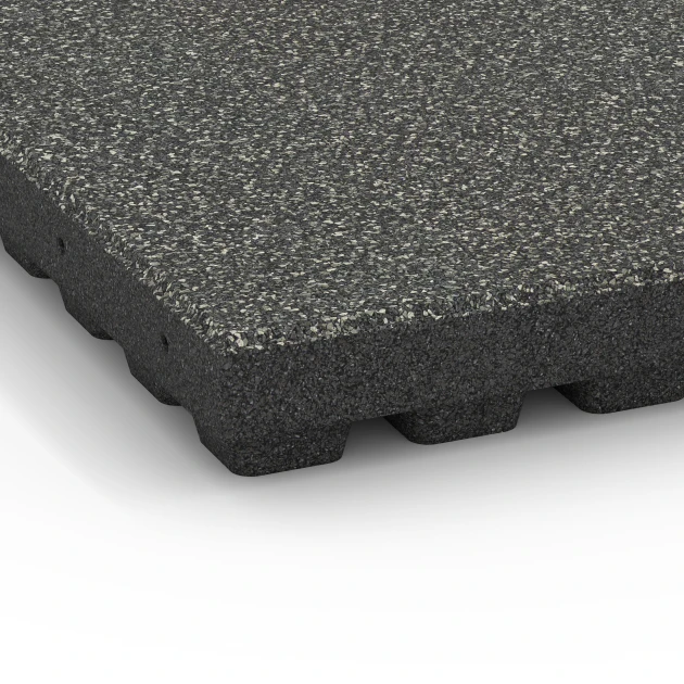 Detailaufnahme der Randausprägung von WARCO-Produkt 6440, Dopadová dlaždica – 210 cm, Format 50 x 50 x 7 cm, Farbe Tmavosivá žula.