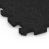 Detailaufnahme der Randausprägung von WARCO-Produkt 6987, Dlaždice na ihrisko, Format 50 x 50 x 3 cm | 0,25 m², Farbe Antracit.