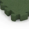 Detailaufnahme der Randausprägung von WARCO-Produkt 6407, Dopadová dlaždica – 220 cm, Format 50 x 50 x 6 cm | 0,25 m², Farbe Trávovo zelená.