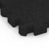 Detailaufnahme der Randausprägung von WARCO-Produkt 6305, Puzzle dlažba na detské ihrisko, Format 50 x 50 x 5 cm | 0,25 m², Farbe Antracit.