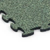 Detailaufnahme der Randausprägung von WARCO-Produkt 6762, Gumová dlažba okolo bazéna, Format 44,6 x 44,6 x 1,8 cm, Farbe Anglický trávnik.