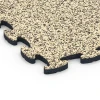 Detailaufnahme der Randausprägung von WARCO-Produkt 6865, Fitnes podlaha Max, Format 44,6 x 44,6 x 1,8 cm, Farbe Travertín.