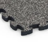 Detailaufnahme der Randausprägung von WARCO-Produkt 6931, Bezpečnostná puzzle podložka, Format 44,6 x 44,6 × 2,8 cm, Farbe Tmavosivá žula.