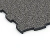 Detailaufnahme der Randausprägung von WARCO-Produkt 6850, Fitness Active podlaha, Format 97,1 x 97,1 x 2,8 cm, Farbe Tmavosivá žula.