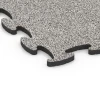 Detailaufnahme der Randausprägung von WARCO-Produkt 6887, Fitnes podlaha Max, Format 97,1 x 97,1 x 2,8 cm, Farbe Sivá žula.