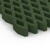 Detailaufnahme der Randausprägung von WARCO-Produkt 7014, Bezpečnostná trávniková mreža, Format 100 × 100 × 8 cm, Farbe Trávovo zelená.