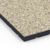 Detailaufnahme der Randausprägung von WARCO-Produkt 7147, Športová podlaha pre vonkajšie fitness, Format 60 x 60 x 4 cm | 0,36 m², Farbe Travertín.