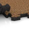 Großaufnahme vom Verbindungssystem von WARCO-Boden 5147 - Rohová doska HD im Farbdesign Terra Cotta. Abmessungen 485 x 485 x 40 mm.