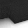 Großaufnahme vom Verbindungssystem von WARCO-Boden 6648 - Stable Comfort Tile im Farbdesign Antracit. Abmessungen 100 x 50 x 5 cm.