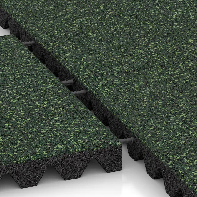 Großaufnahme vom Verbindungssystem von WARCO-Boden 5358 - Dopadová gumená podložka na ihrisko im Farbdesign Anglická tráva. Abmessungen 500 x 500 x 50 mm.