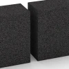 Großaufnahme vom Verbindungssystem von WARCO-Boden 7028 - Schod z gumového granulátu im Farbdesign Antracit. Abmessungen 100 x 30 x 15 cm.