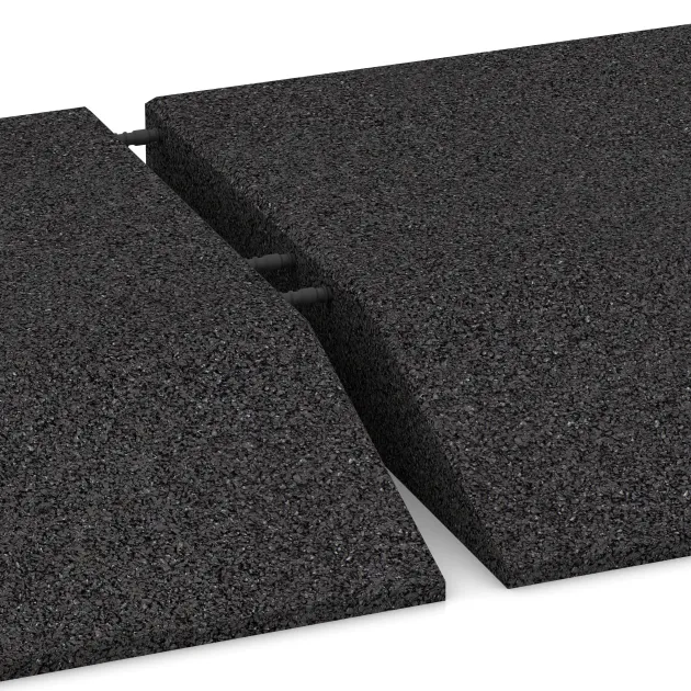 Großaufnahme vom Verbindungssystem von WARCO-Boden 0455 - Edge tile (one chamfered side) im Farbdesign Antracit. Abmessungen 500 x 500 x 80 mm.