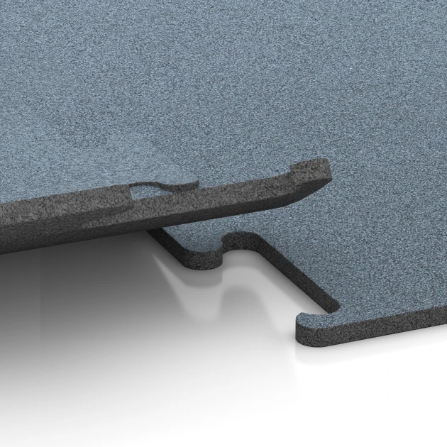 Großaufnahme vom Verbindungssystem von WARCO-Boden 6160 - Športová podlaha Fitness Performance Elite im Farbdesign Patinované striebro. Abmessungen 100 x 100 x 1,5 cm | 1,00 m².