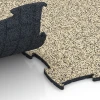 Großaufnahme vom Verbindungssystem von WARCO-Boden 6838 - Fitness Active podlaha im Farbdesign Travertín. Abmessungen 97,1 x 97,1 × 1,8 cm.