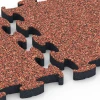 Großaufnahme vom Verbindungssystem von WARCO-Boden 6881 - Fitnes podlaha Max im Farbdesign Etna. Abmessungen 44,6 x 44,6 × 2,8 cm.