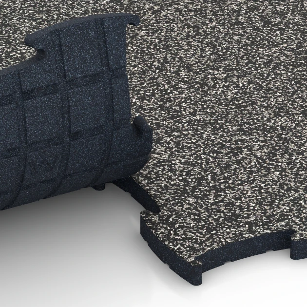 Großaufnahme vom Verbindungssystem von WARCO-Boden 6886 - Fitnes podlaha Max im Farbdesign Tmavosivá žula. Abmessungen 97,1 x 97,1 x 2,8 cm.