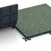 Großaufnahme vom Verbindungssystem von WARCO-Boden 7134 - Športová podlaha pre vonkajšie fitness im Farbdesign Anglický trávnik. Abmessungen 60 x 60 x 3 cm | 0,36 m².