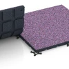 Großaufnahme vom Verbindungssystem von WARCO-Boden 7137 - Športová podlaha pre vonkajšie fitness im Farbdesign Levanduľa. Abmessungen 60 x 60 x 3 cm | 0,36 m².
