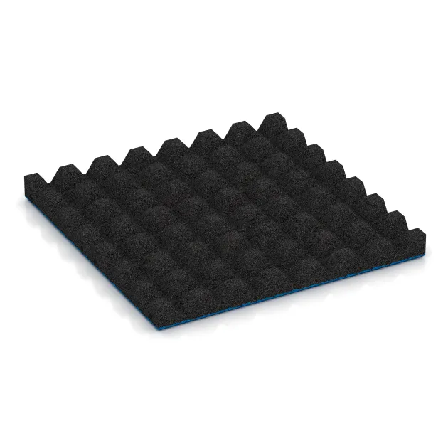 Aufsicht auf die Unterseite, also die Bodenseite von WARCO-Formteil 5532 - Bezpečnostná gumová dlaždica na detské ihrisko 4,5 cm - EN 1177 ≤ 135 cm im Format 500 x 500 x 45 mm.