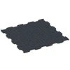 Aufsicht auf die Unterseite, also die Bodenseite von WARCO-Formteil 6962 - Fitness Premium športová podlaha im Format 99 x 99 x 1,8 cm.